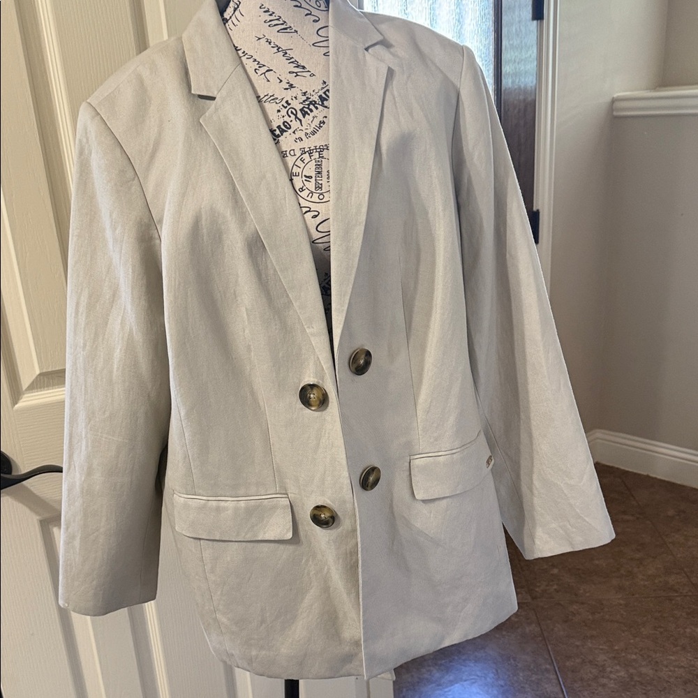Calvin Klein Light Cream Blazer